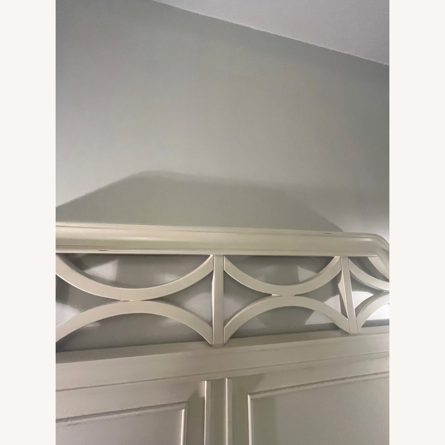 Bob's Discount Furniture Mystic Bay White Queen Bed - image-3