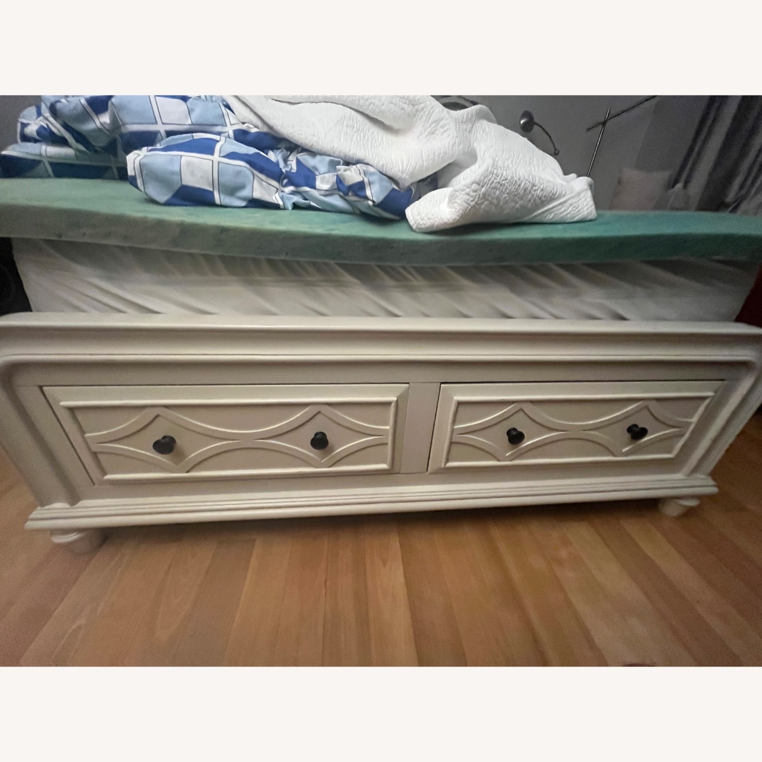 Bob's Discount Furniture Mystic Bay White Queen Bed - image-6