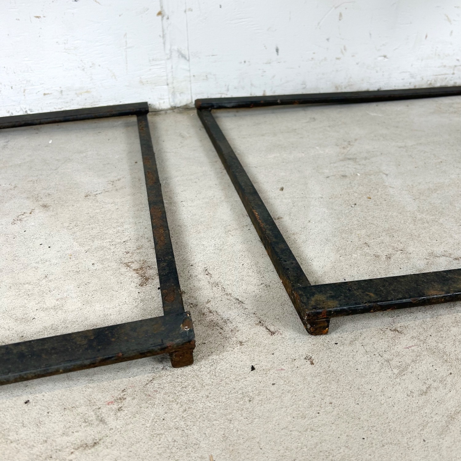 Vintage Patio Chairs attr François Carré- Pair - image-19