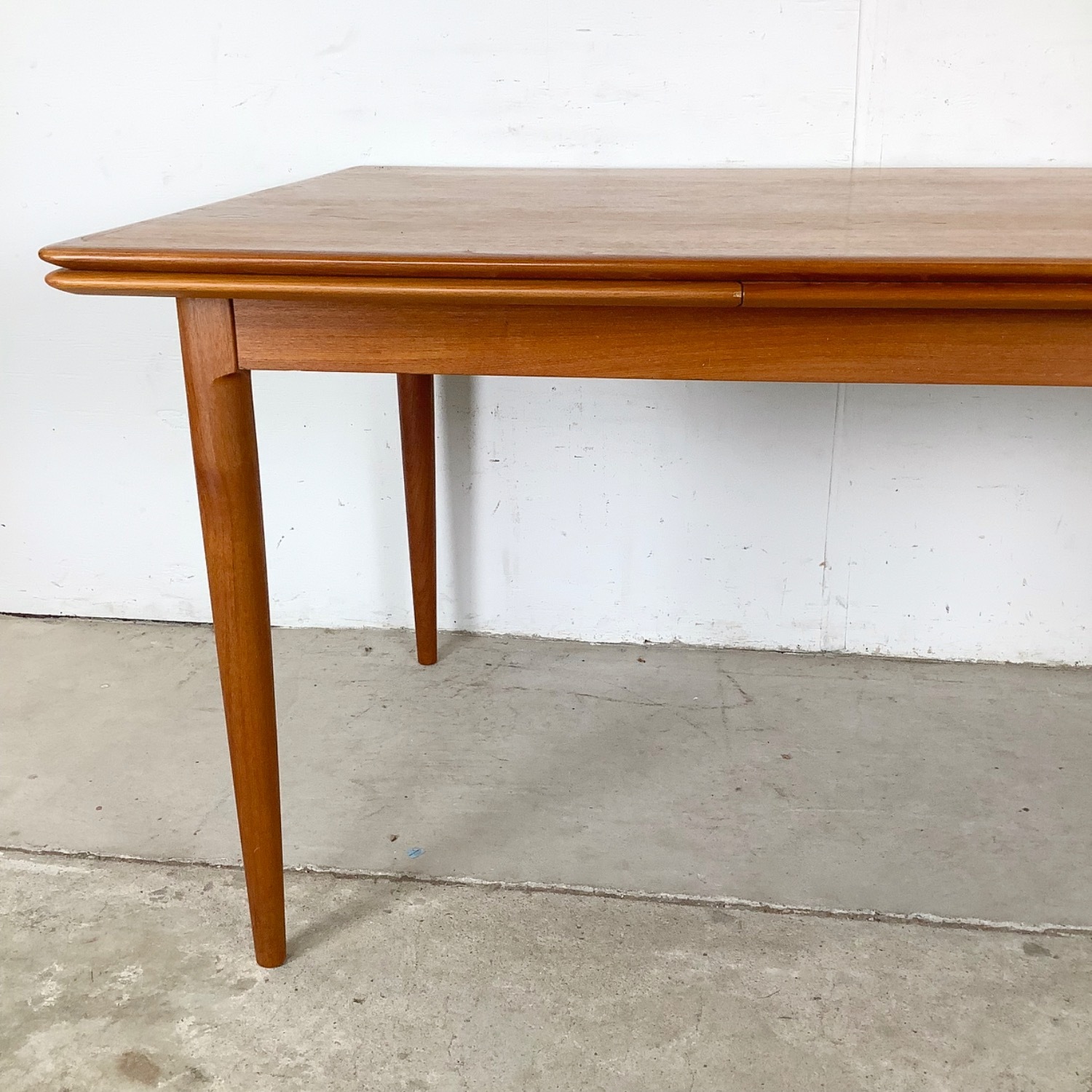 Scandinavian Modern Teak Dining Table- Moreddi - image-4