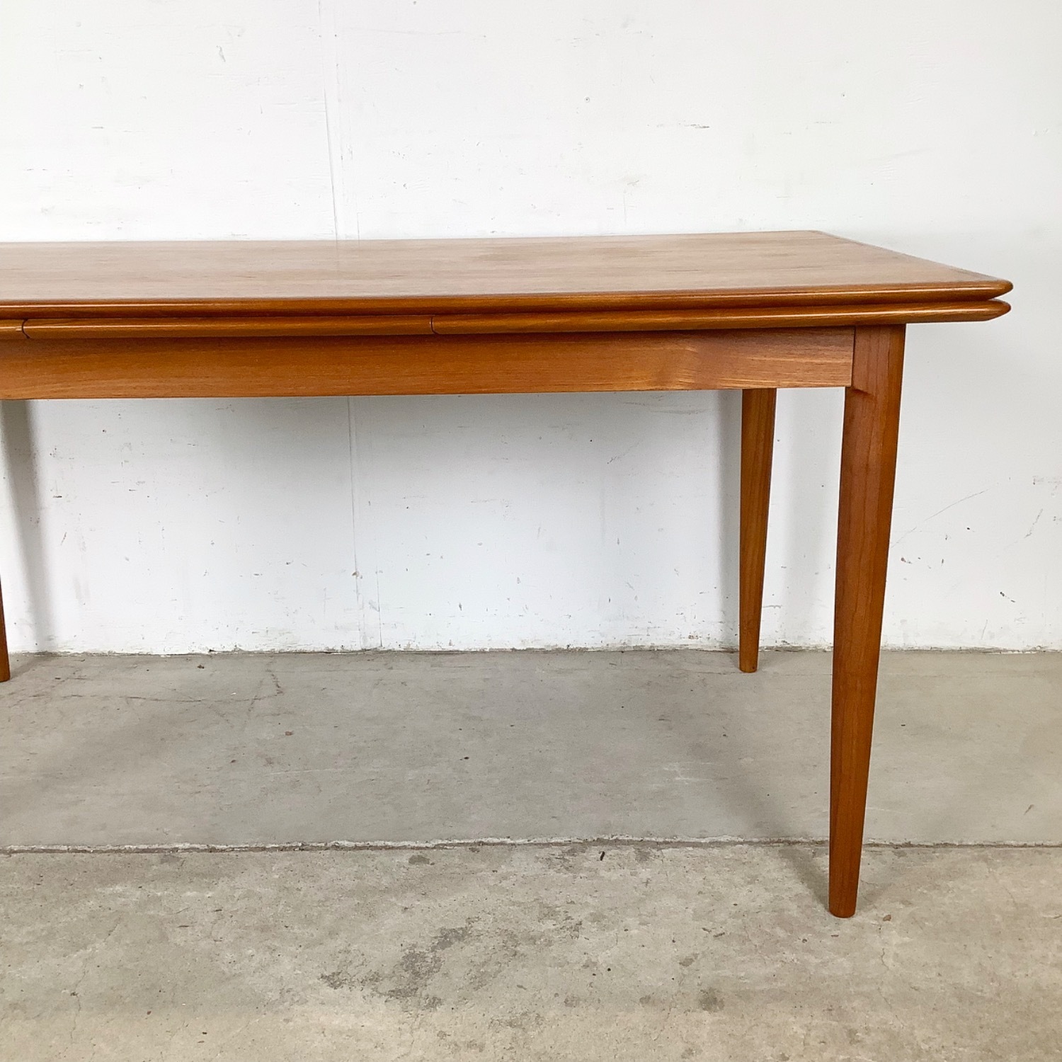 Scandinavian Modern Teak Dining Table- Moreddi - image-3