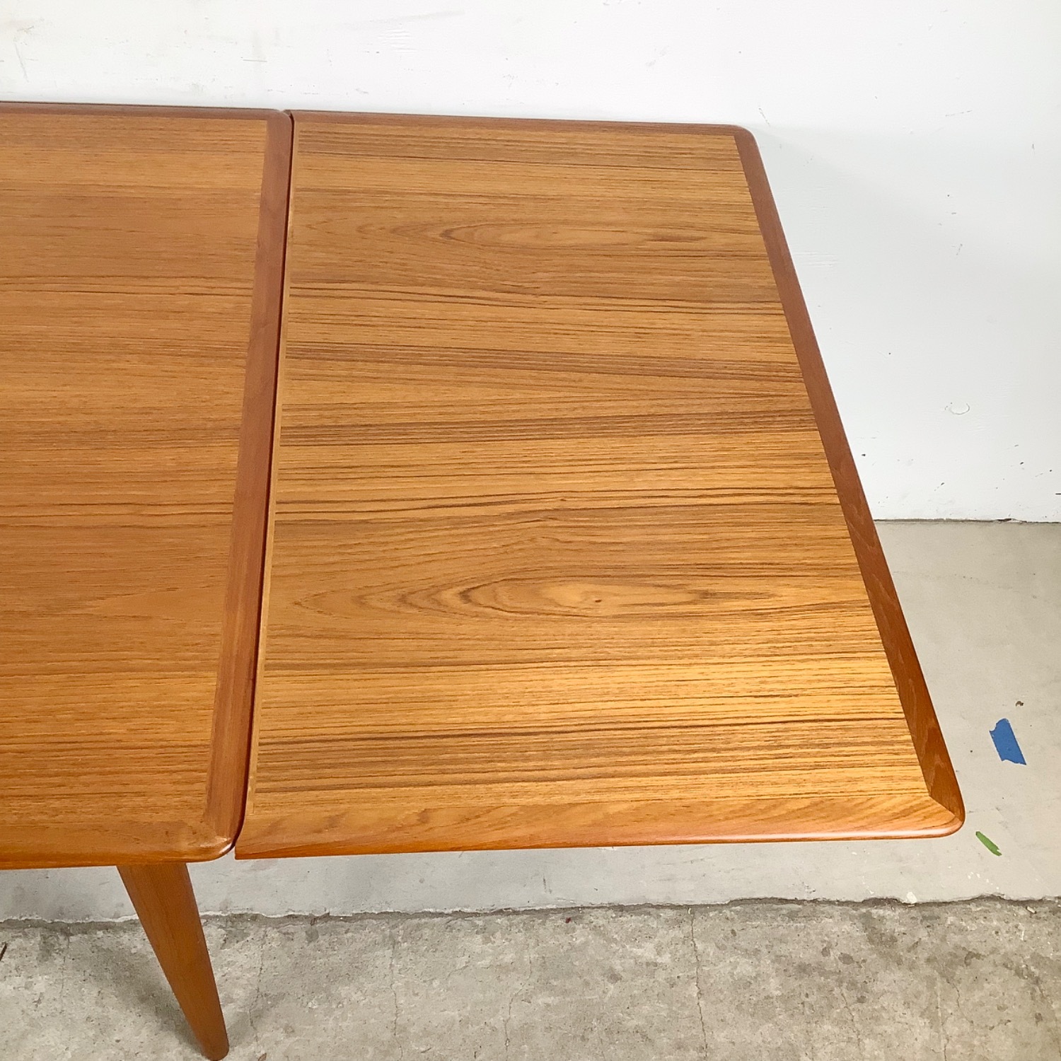 Scandinavian Modern Teak Dining Table- Moreddi - image-17