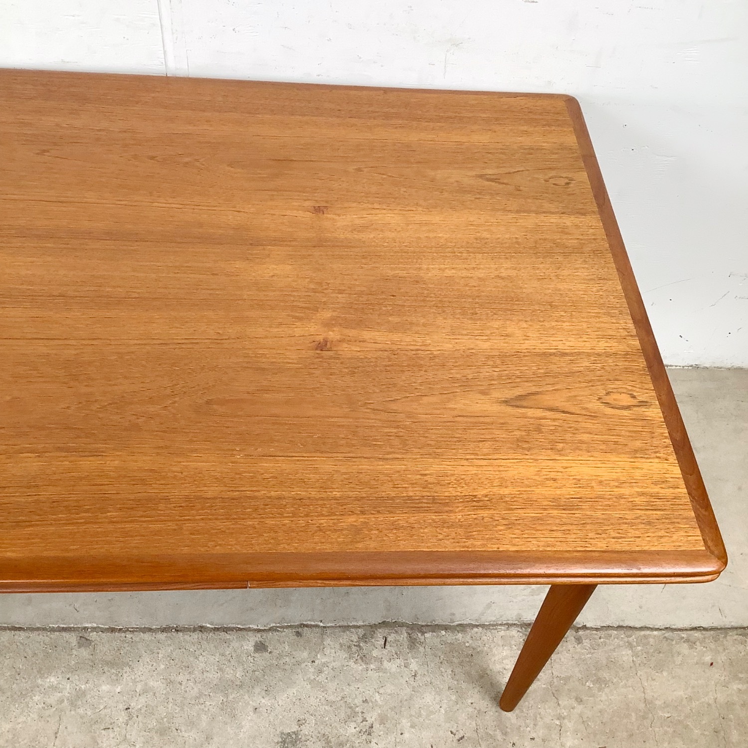 Scandinavian Modern Teak Dining Table- Moreddi - image-9