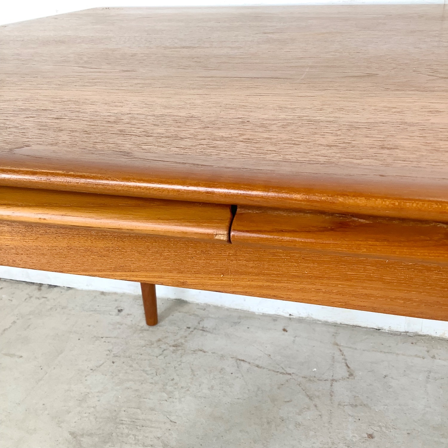 Scandinavian Modern Teak Dining Table- Moreddi - image-13