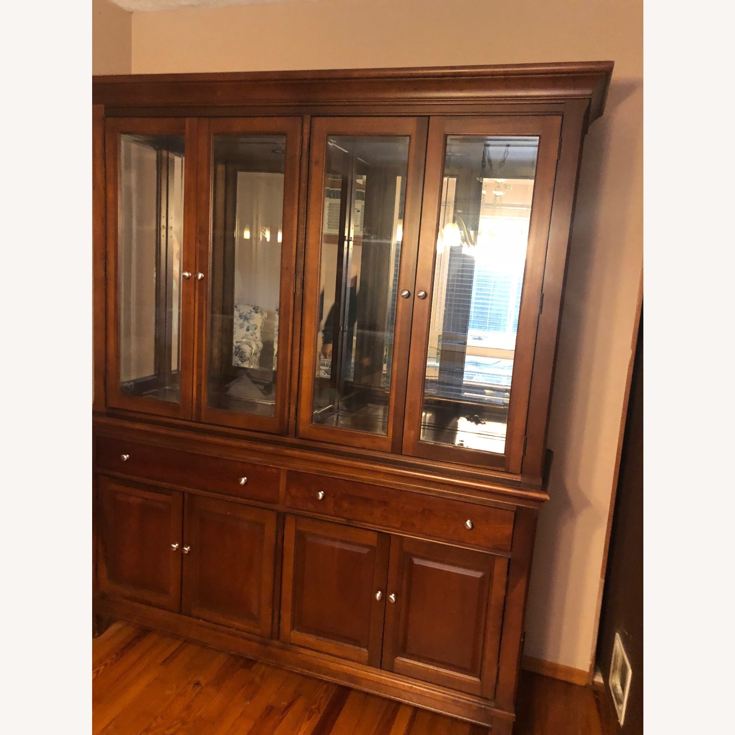 Thomasville Lighted China Cabinet - image-3