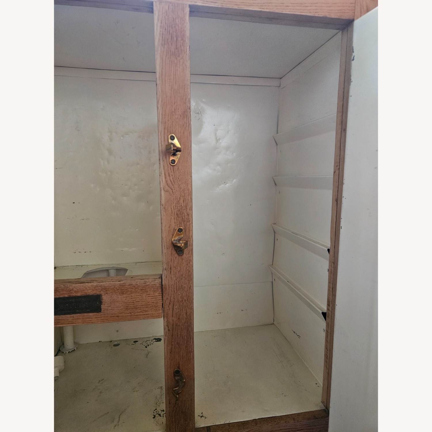 Vintage Refrigerator Ice Box Circa 1910 - image-12