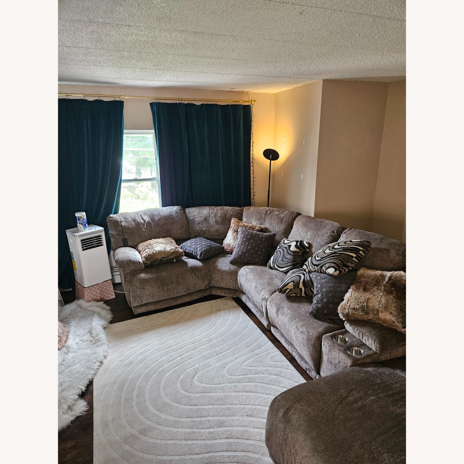 Bob's Discount Gray 6 Piece Sectional - image-1