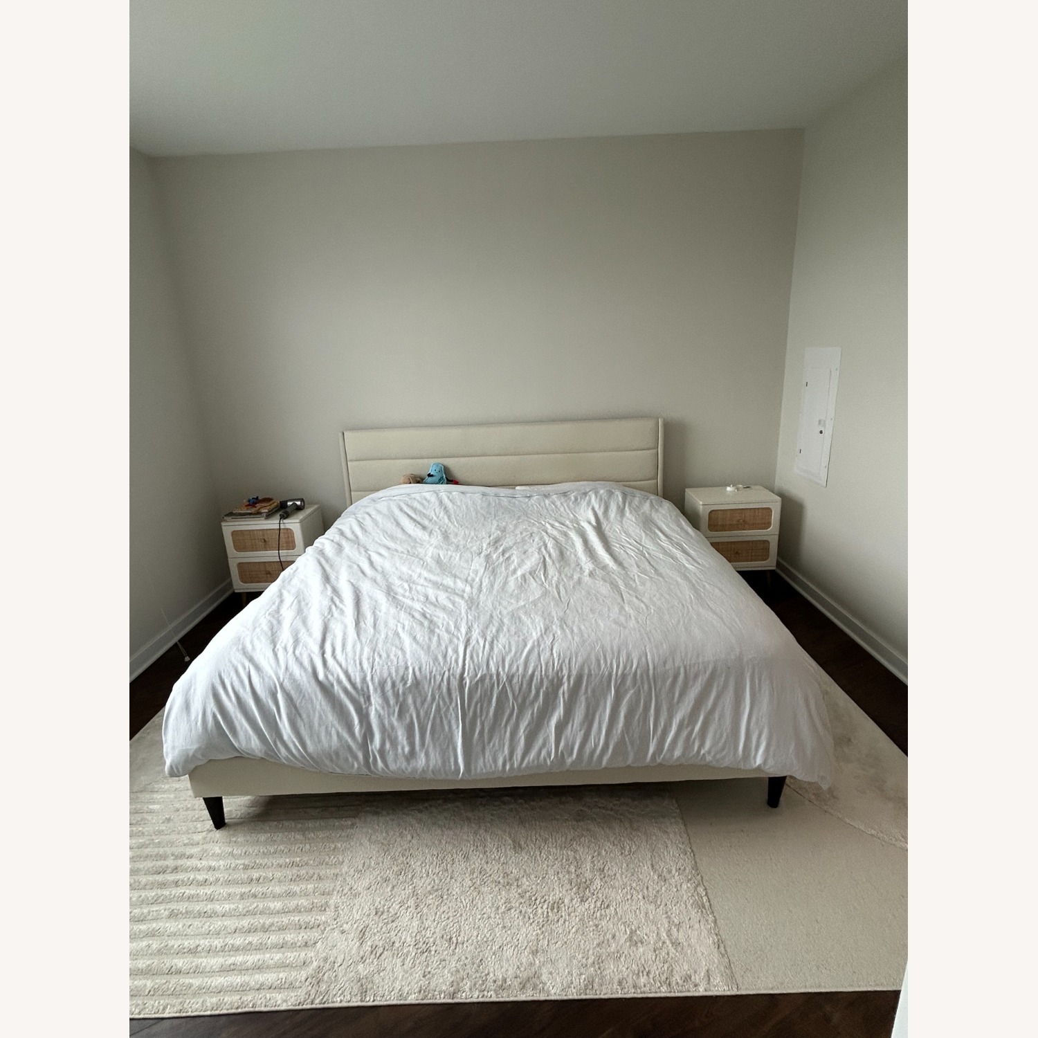 Mercury Row Scarlett Beige Wingback King Bed - image-4