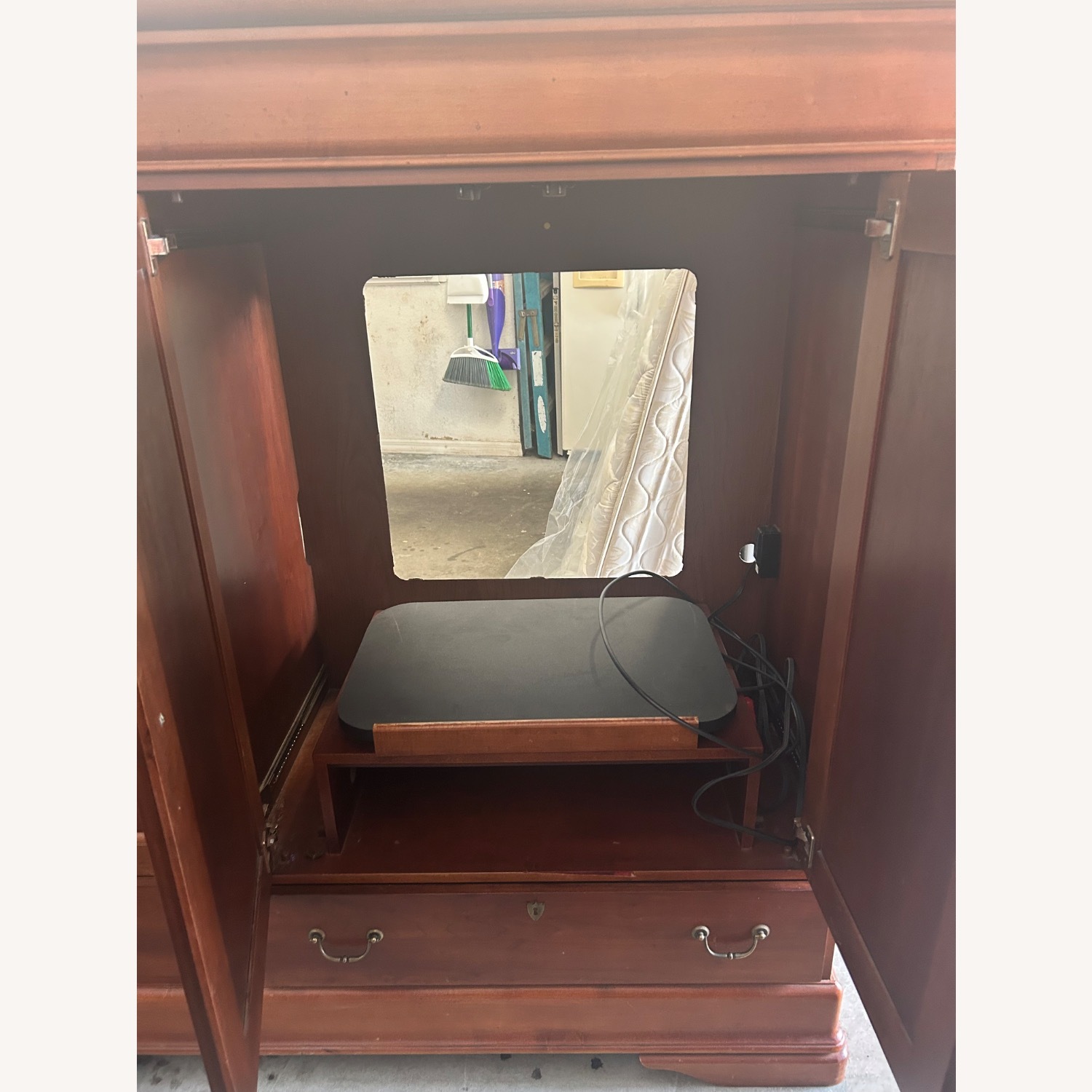 Hooker Furniture Corporation Media Storage - image-2