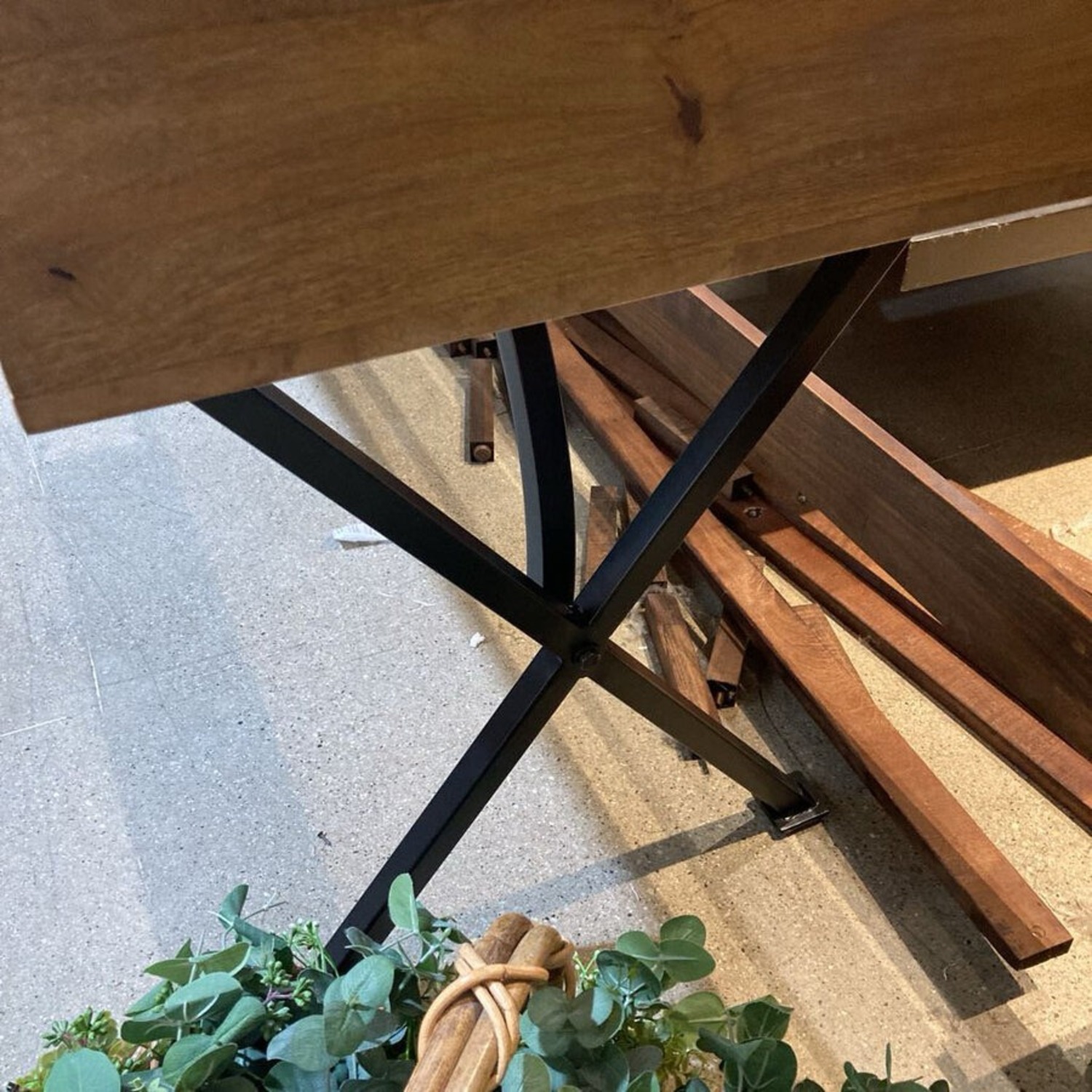 Villa2 Dakota Wood & Metal Desk - image-8