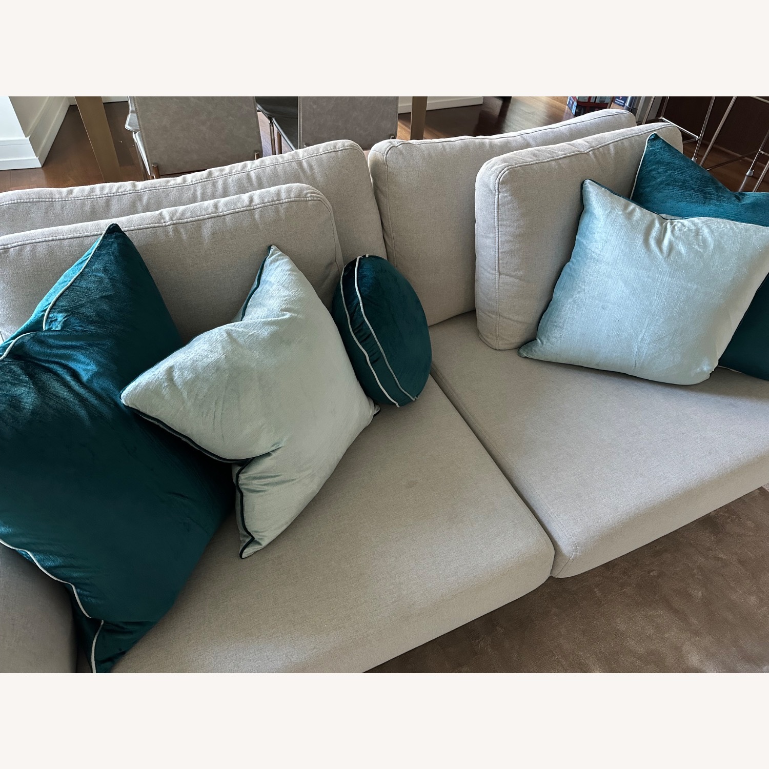 Casterly Pebble Loveseat - image-6