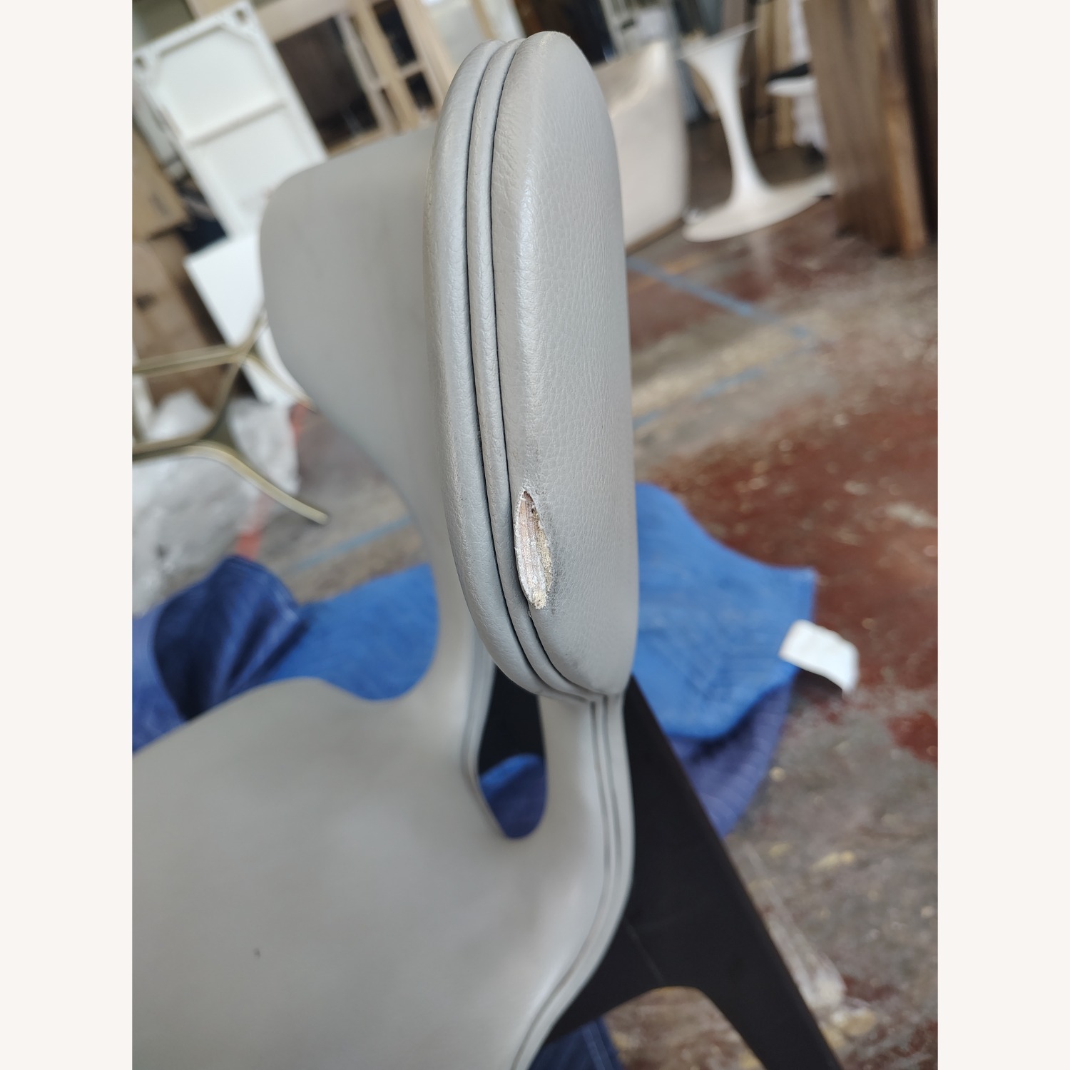 Roche Bobois Aqua Dining Table Set - image-12