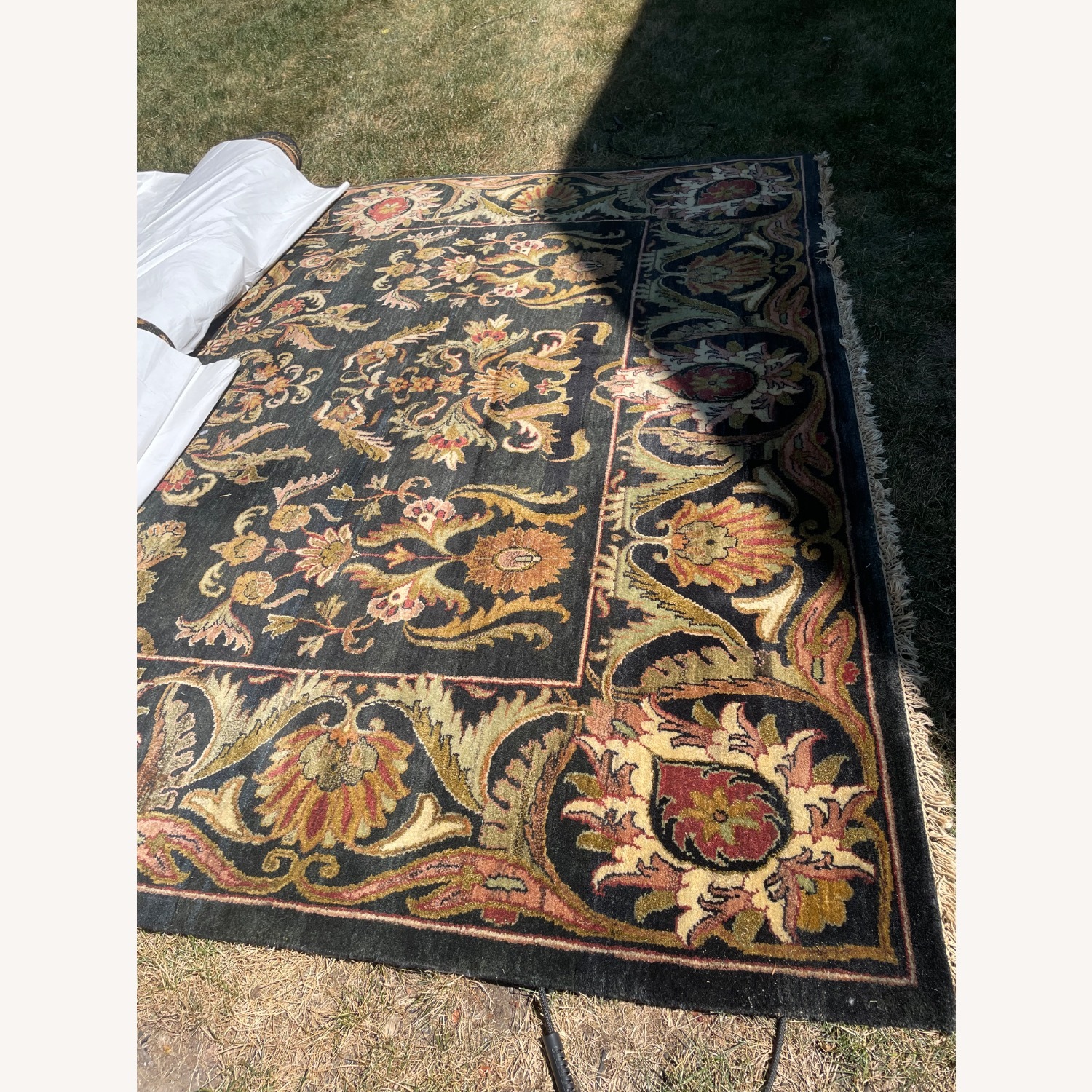 Black/multicolor Paisley Fabric Area Rug 9' x 12' - image-1