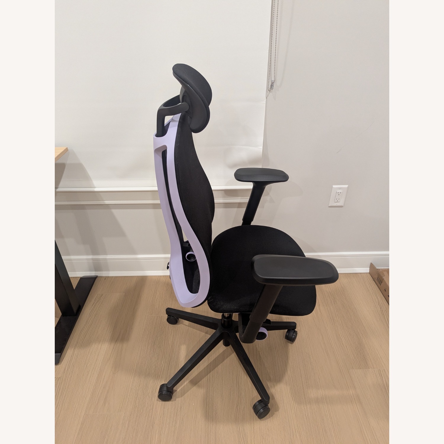 Herman Miller Vantum Gaming Chair Office Chair - image-3