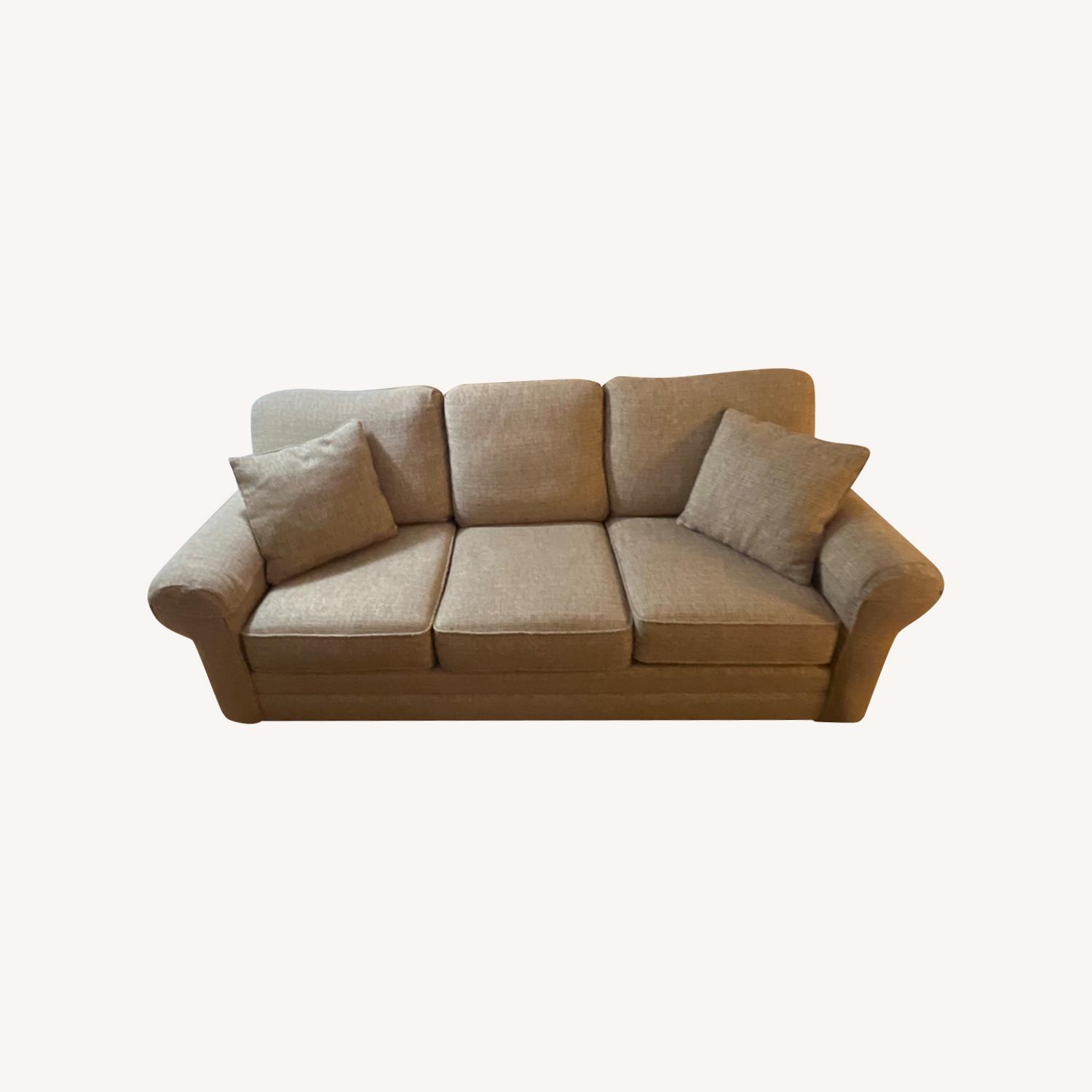 Sofa - image-0