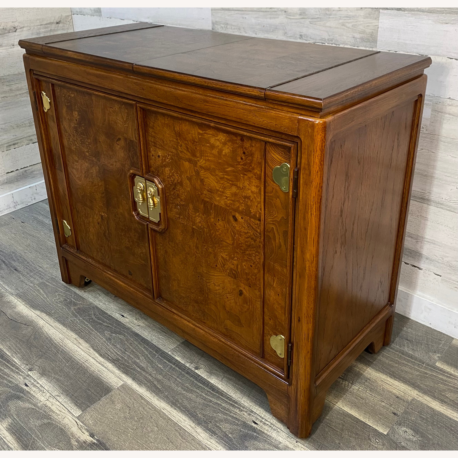 Thomasville Chinoiserie Flip Top Bar Cart - image-5