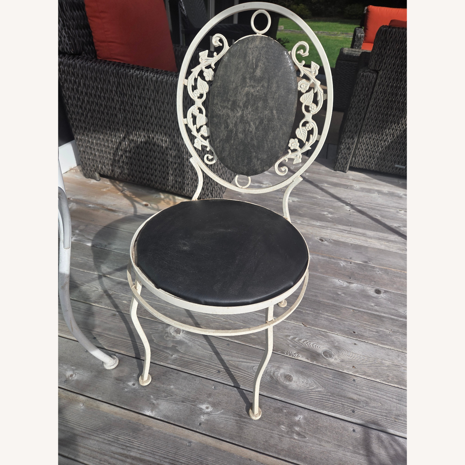 Vintage/Antique Finds White Metal Patio Furniture - image-4