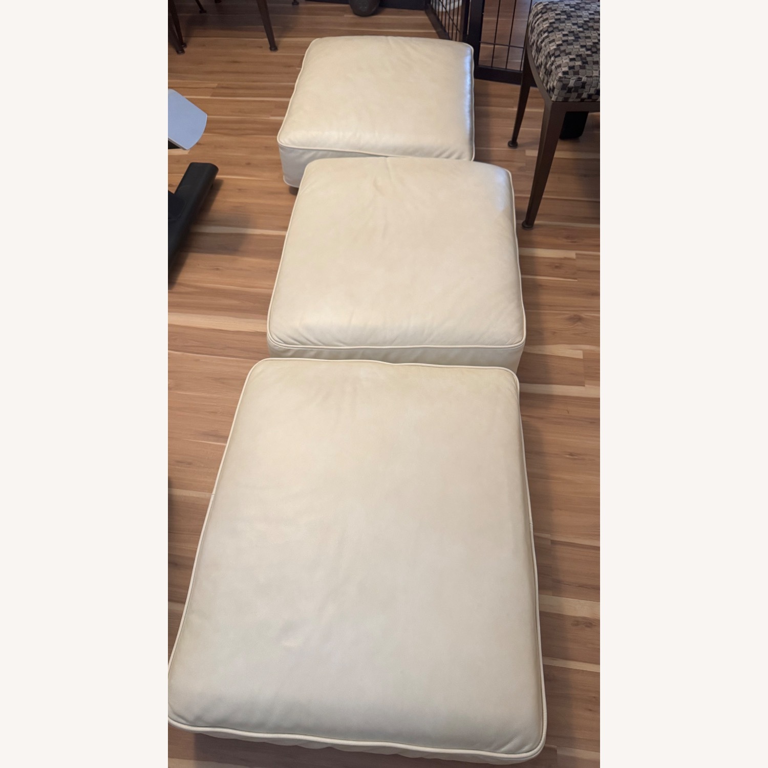 La-Z-Boy Meyer Eggshell Leather 3+ Seater Sofa - image-14