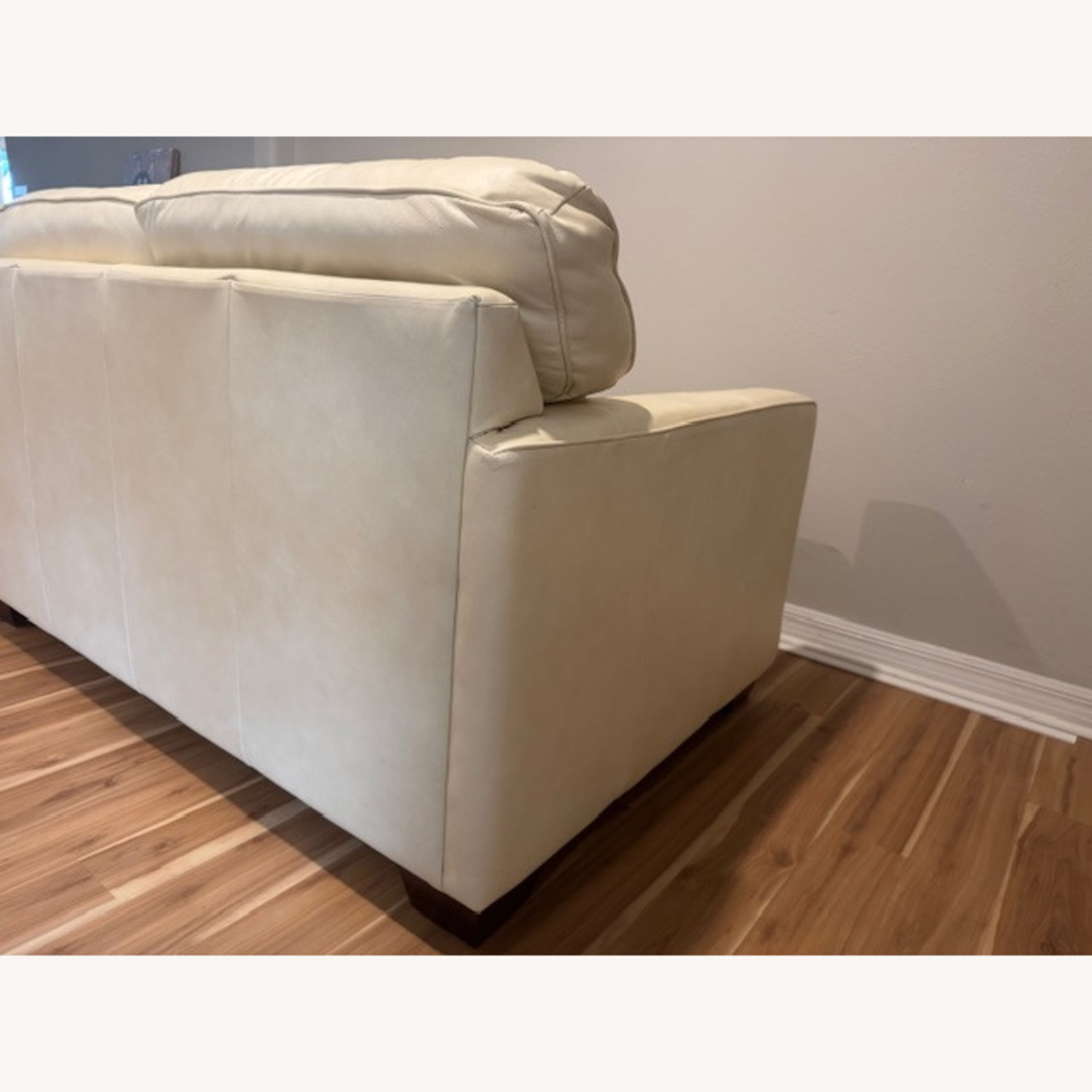 La-Z-Boy Meyer Eggshell Leather Loveseat - image-6