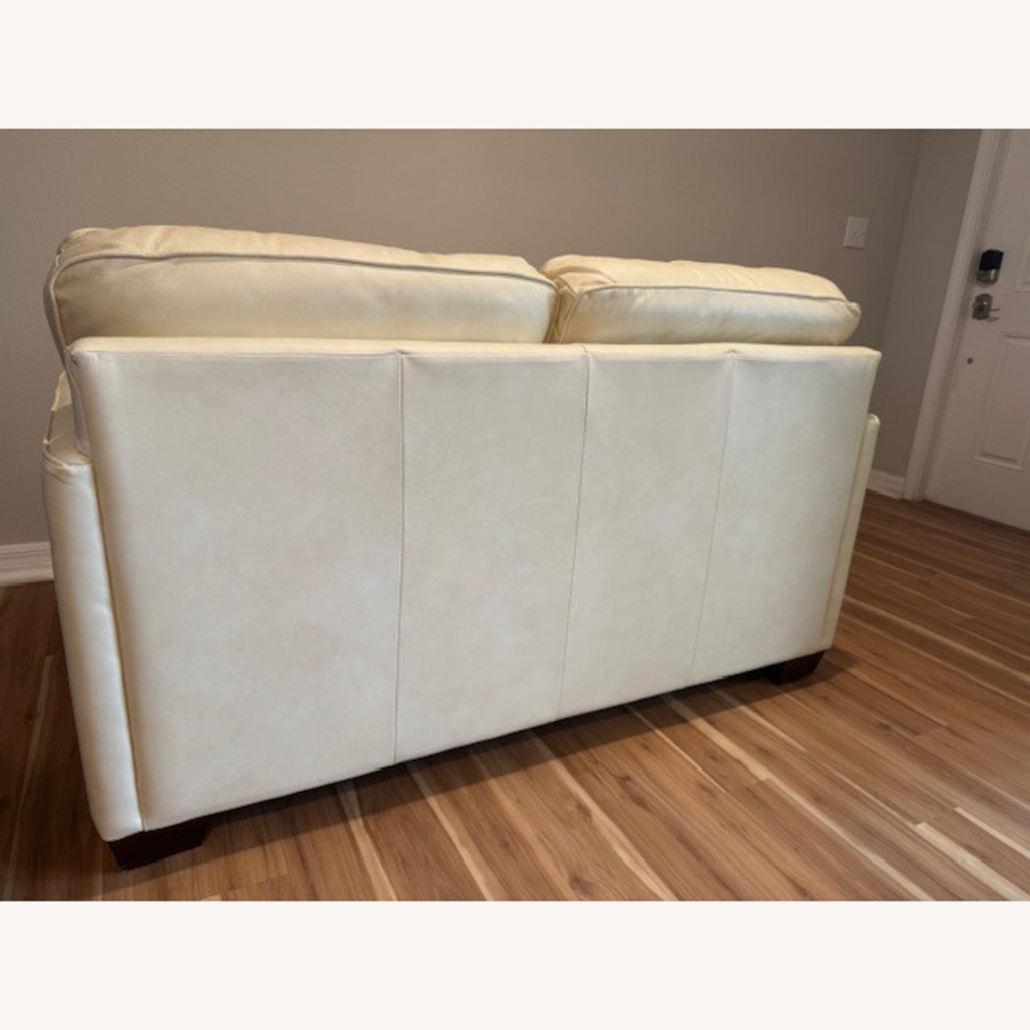 La-Z-Boy Meyer Eggshell Leather Loveseat - image-5