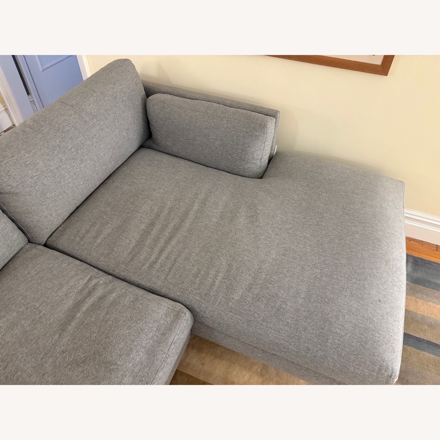 Benchmade Modern Skinny Fat Sofa w Chaise - image-5