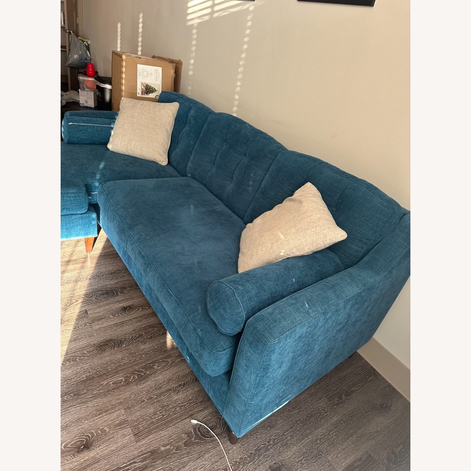 Rooms To Go Cindy Crawford Home Hanover 2 Piece Right Sided Sectional - image-2