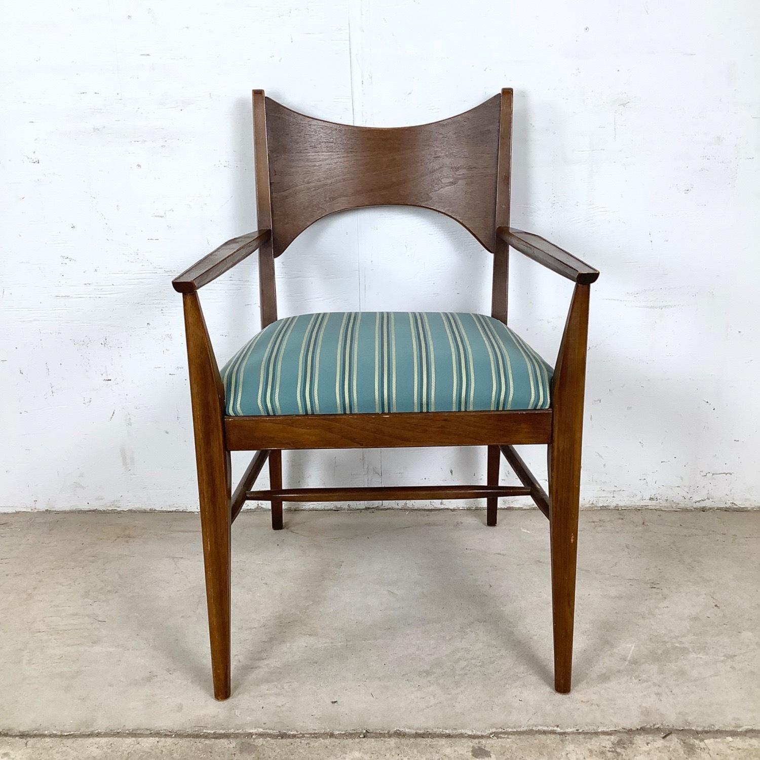Mid-Century Broyhill Dining Chairs Set of Six - image-4