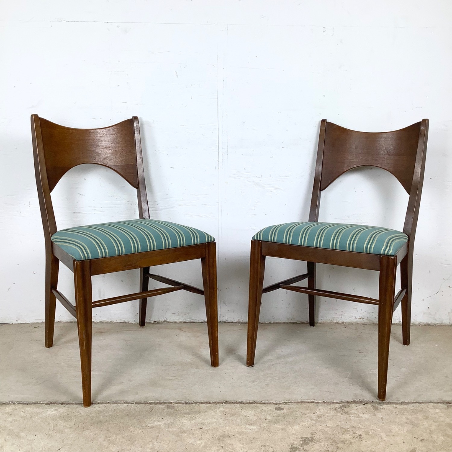 Mid-Century Broyhill Dining Chairs Set of Six - image-5