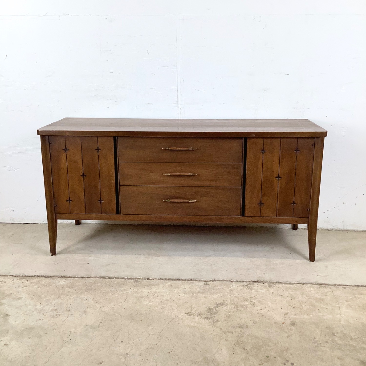 Mid-Century Saga Sideboard by Broyhill - image-19