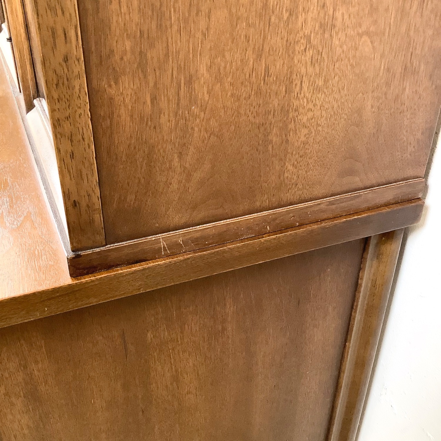 Mid-Century Saga Sideboard by Broyhill - image-17