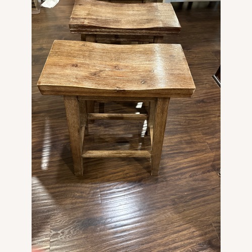 Used Amazon Stool for sale on AptDeco