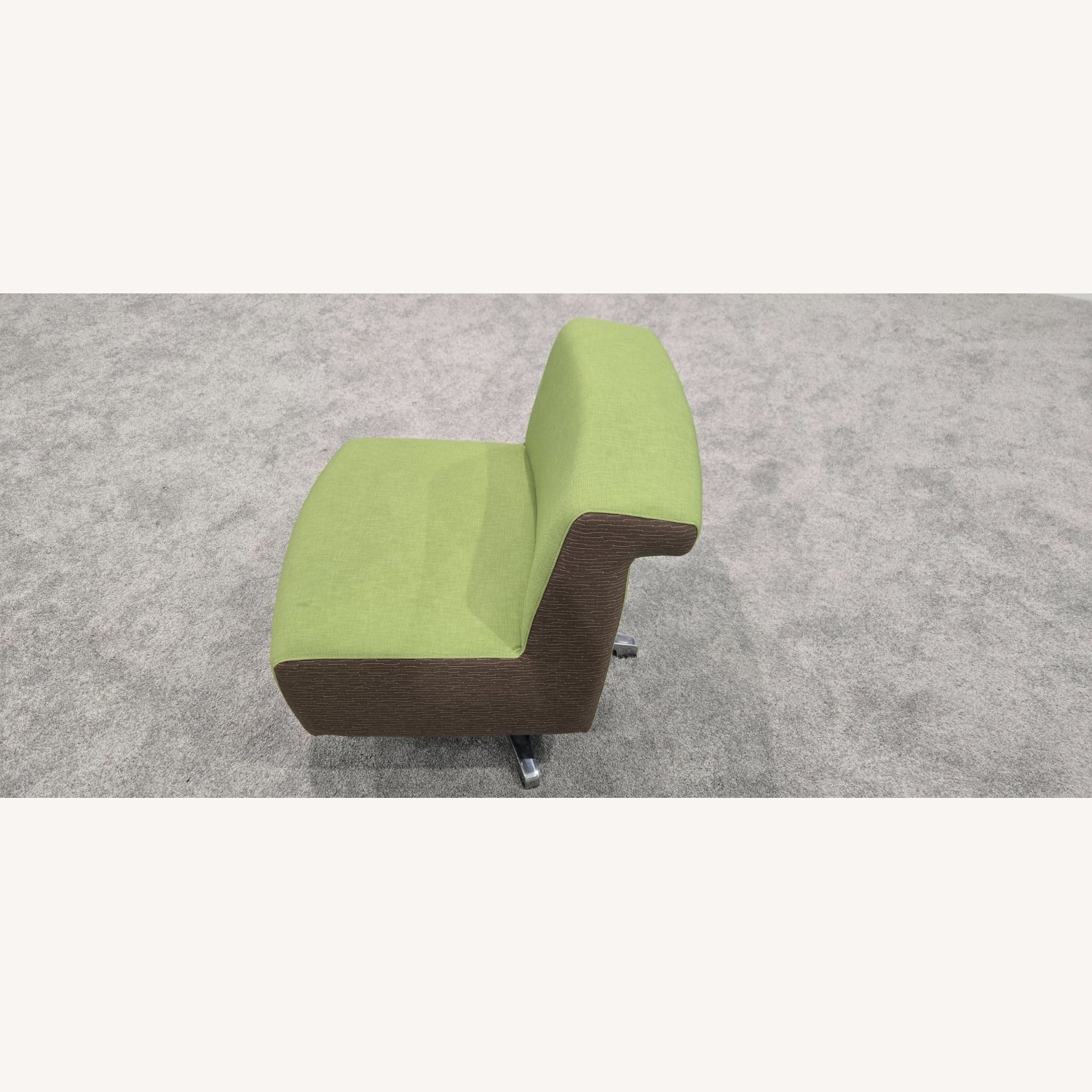 Gunlocke Sitting Chair Green Polyurethane Office - image-3
