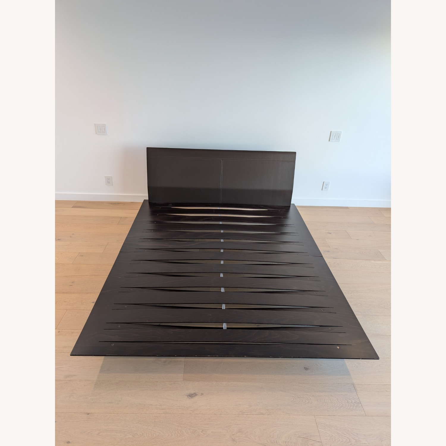 Vintage Casamania & Horm Sottiletto Bed - image-2