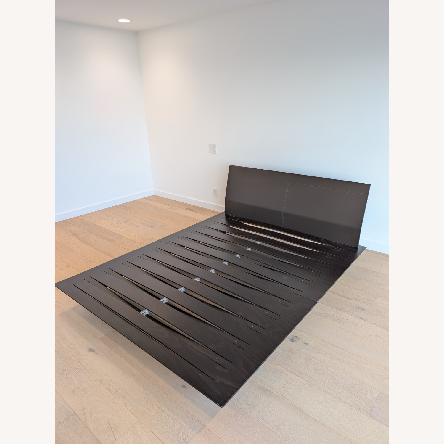 Vintage Casamania & Horm Sottiletto Bed - image-1