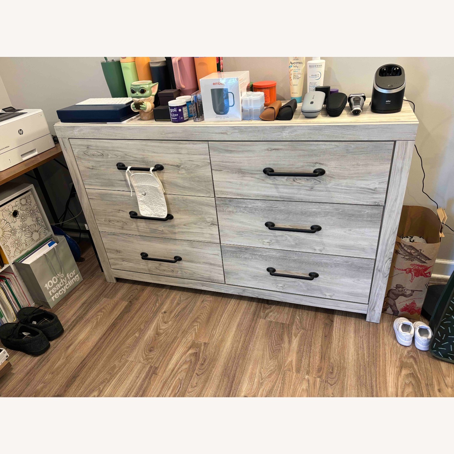 Ashley Furniture Cambeck 6 Drawer Dresser - image-2