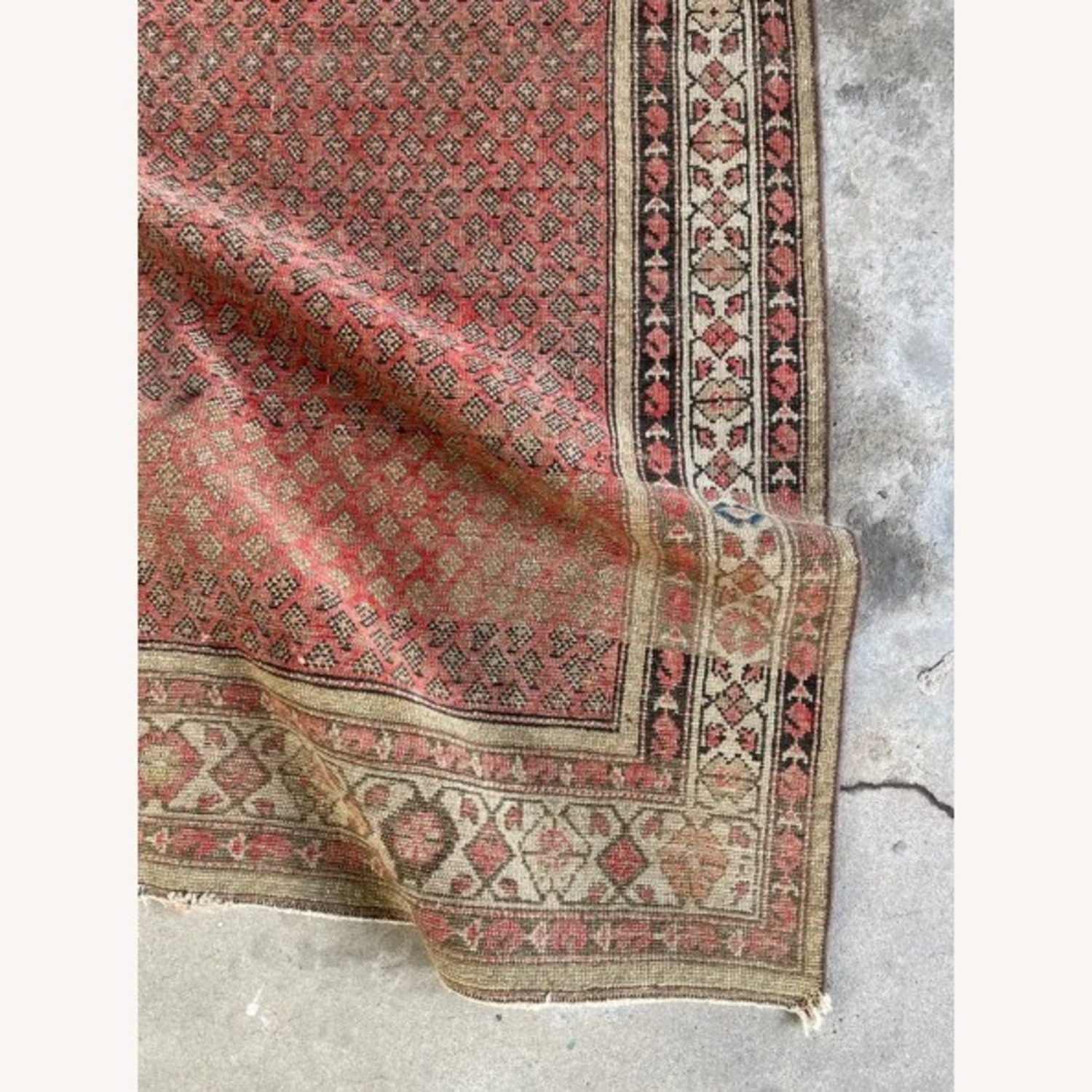 Vintage/Antique Area Rug 4.3' x 6.5' - image-2