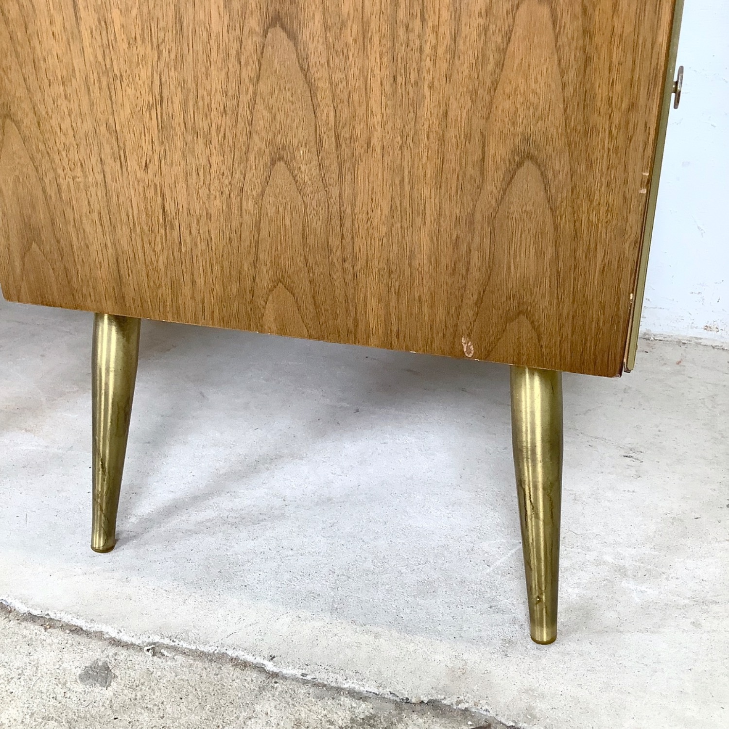 Mid-Century Modern Nightstands- Pair - image-19