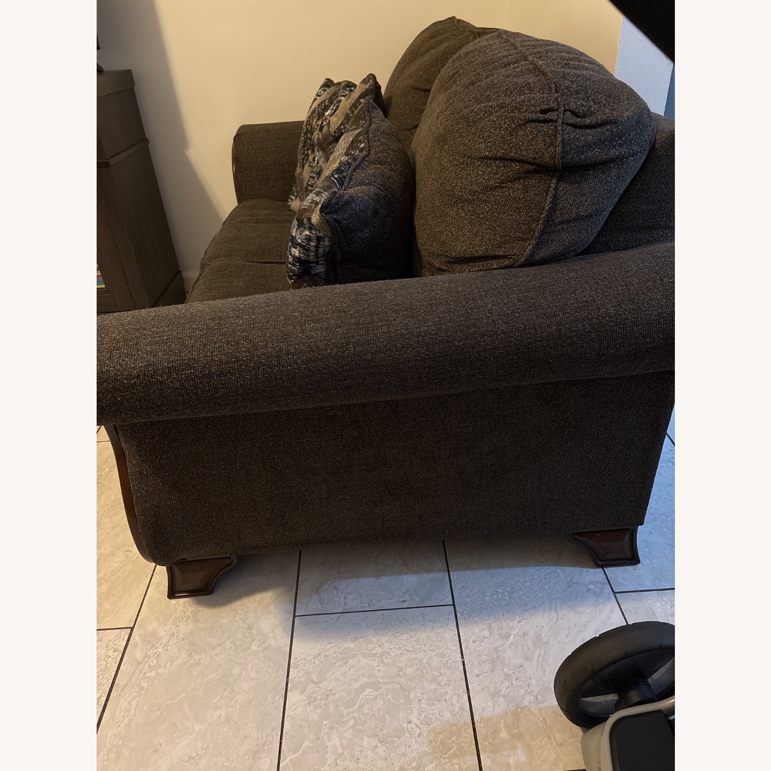 Ashley Furniture Miltonwood Loveseat - image-2