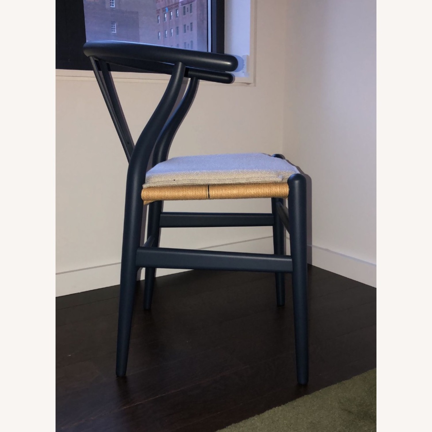 Lumens 4x CH24 Wishbone Chair Soft Colors + Cushion  - image-1