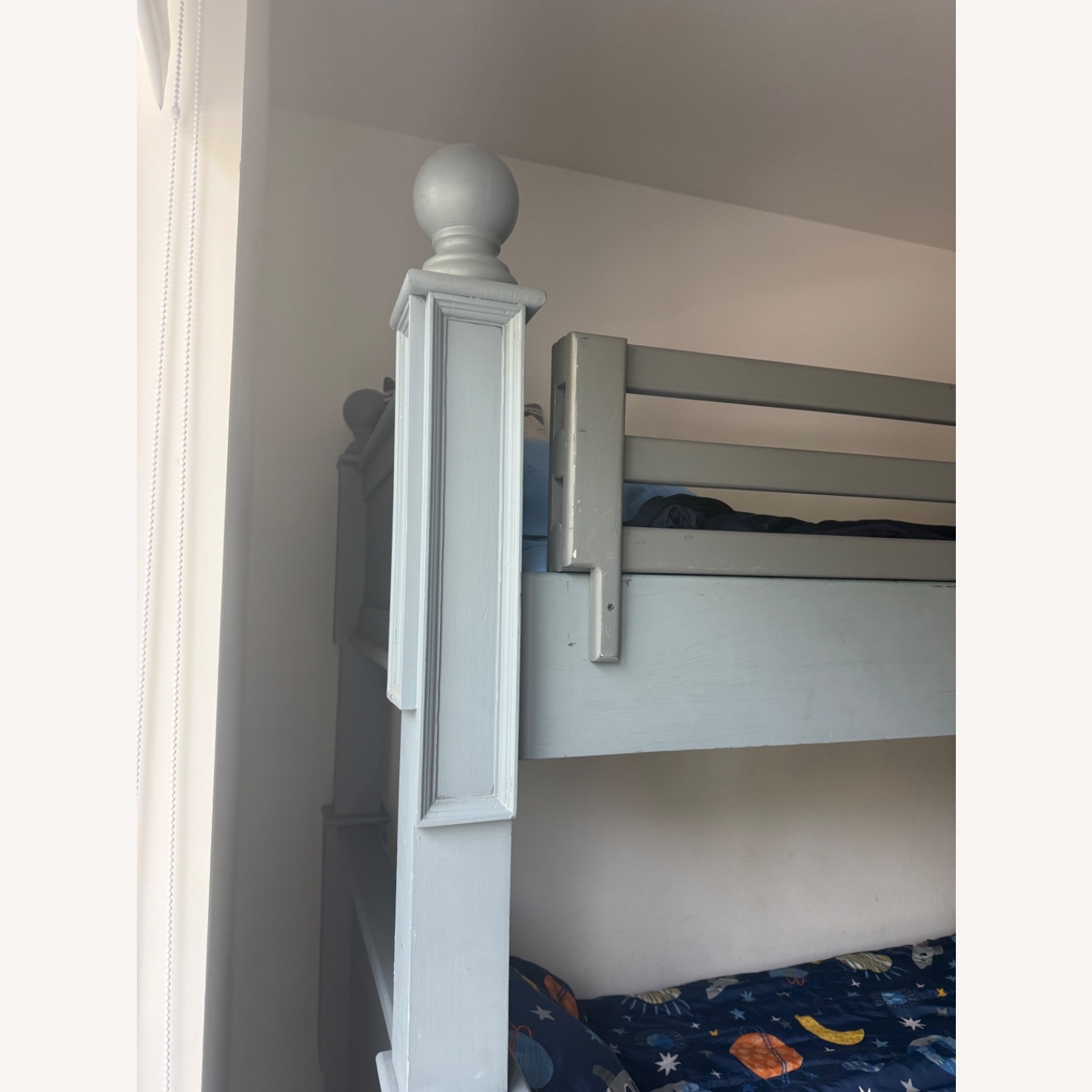 Light Gray/Blue Wood Twin Bunk Bed - image-8