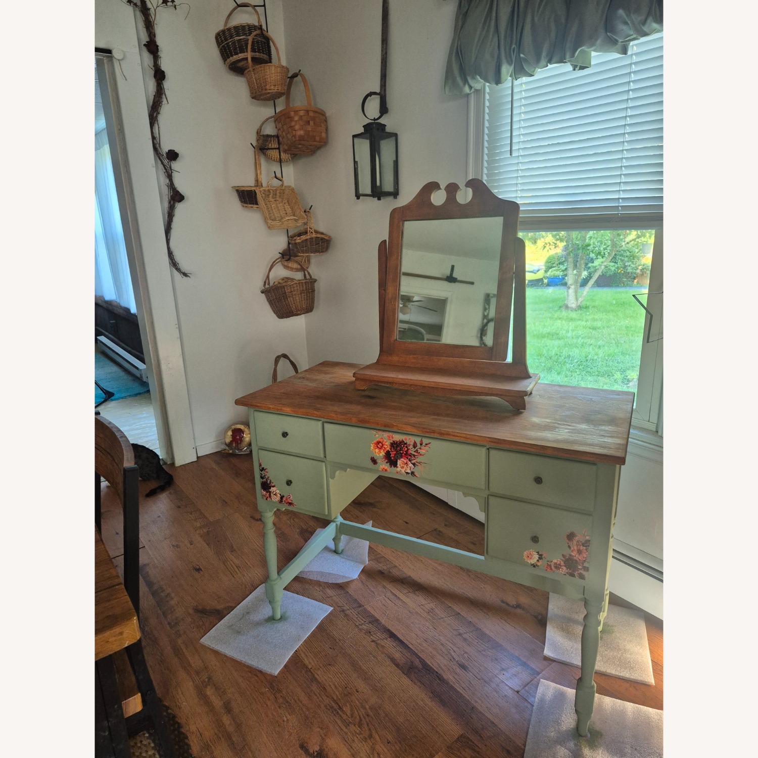 Ethan Allen Vintage Vanity - image-2