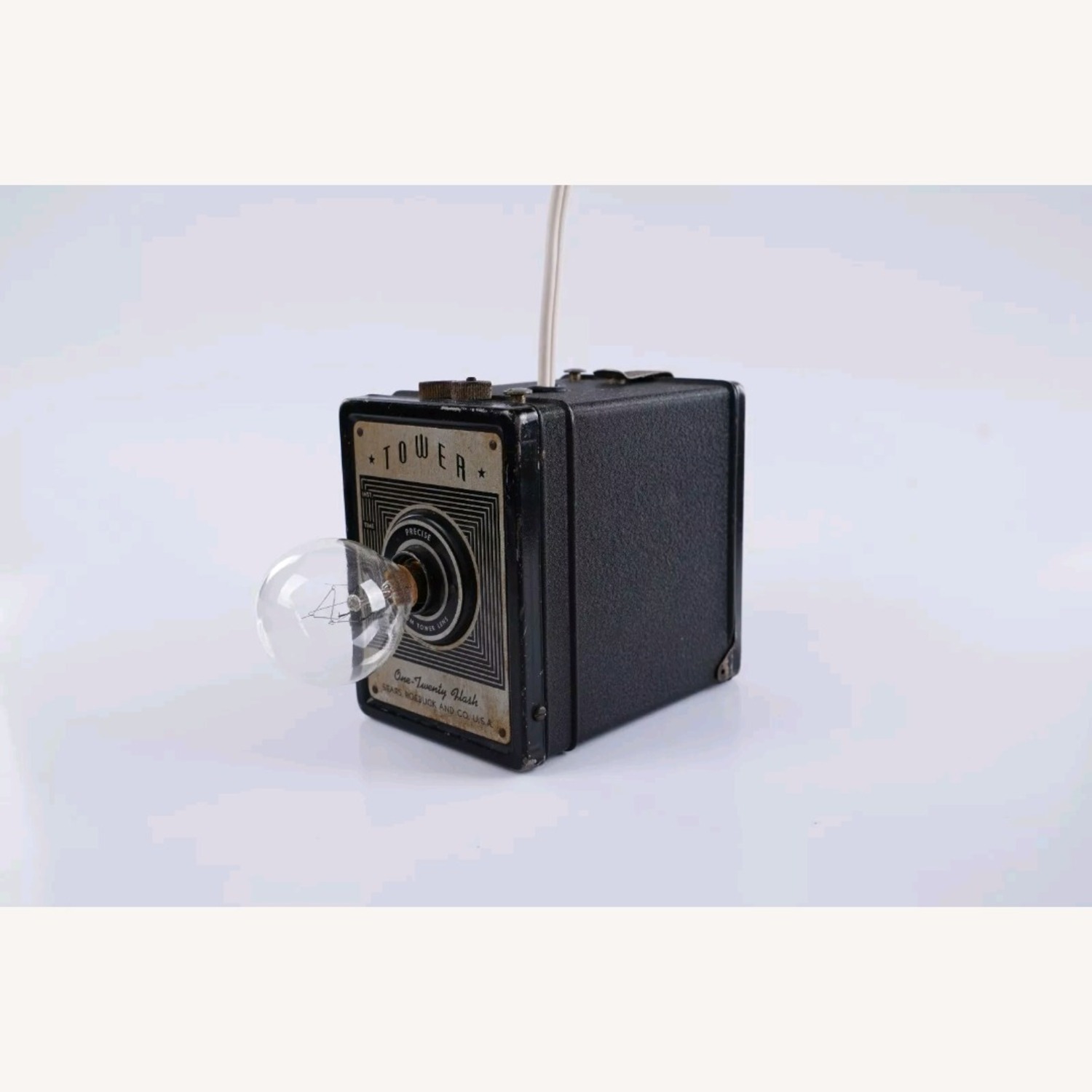 Vintage Camera Lamp – Tower One-Twenty Flash  - image-4