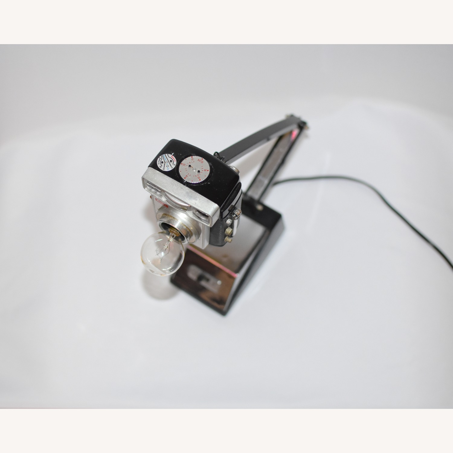 Vintage Camera Desk Lamp – Adjustable Arm  - image-3