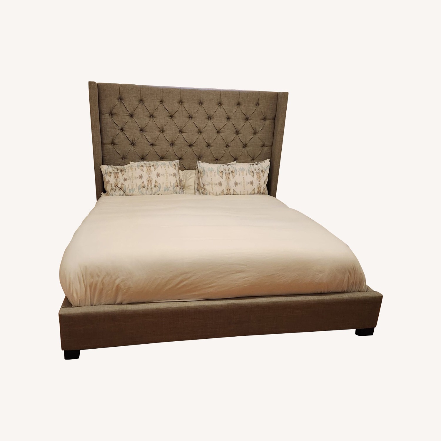 Macy's King Sized Bed - image-5