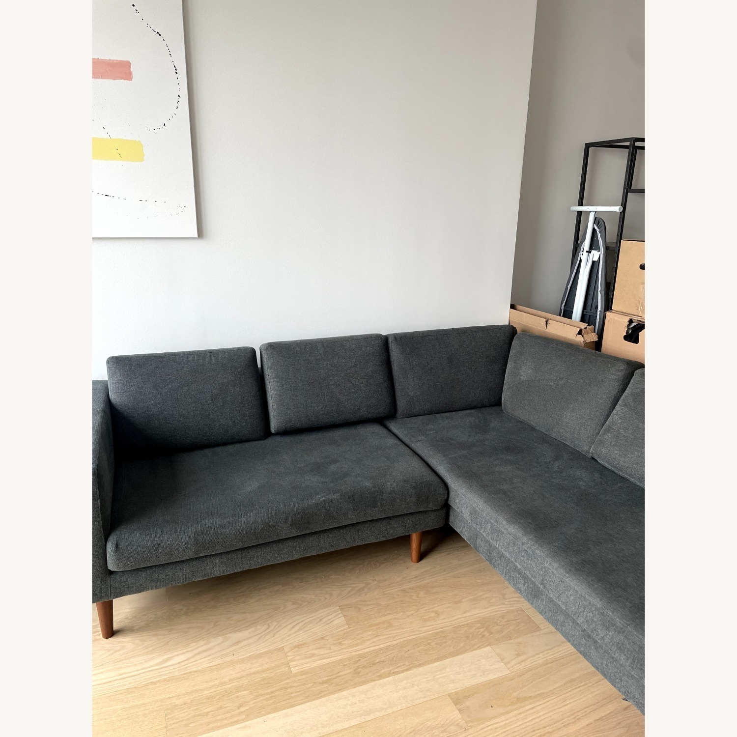 Wade Logan L Couch upholstered Sectional - image-4