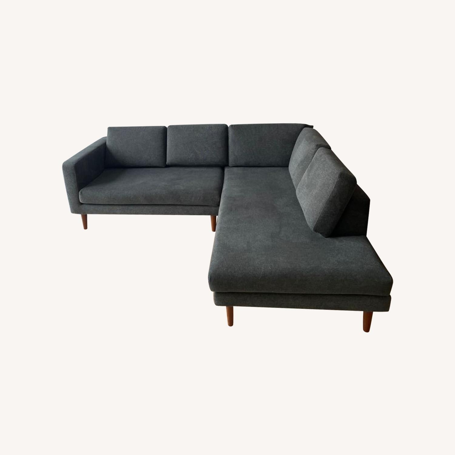 Wade Logan L Couch upholstered Sectional - image-1