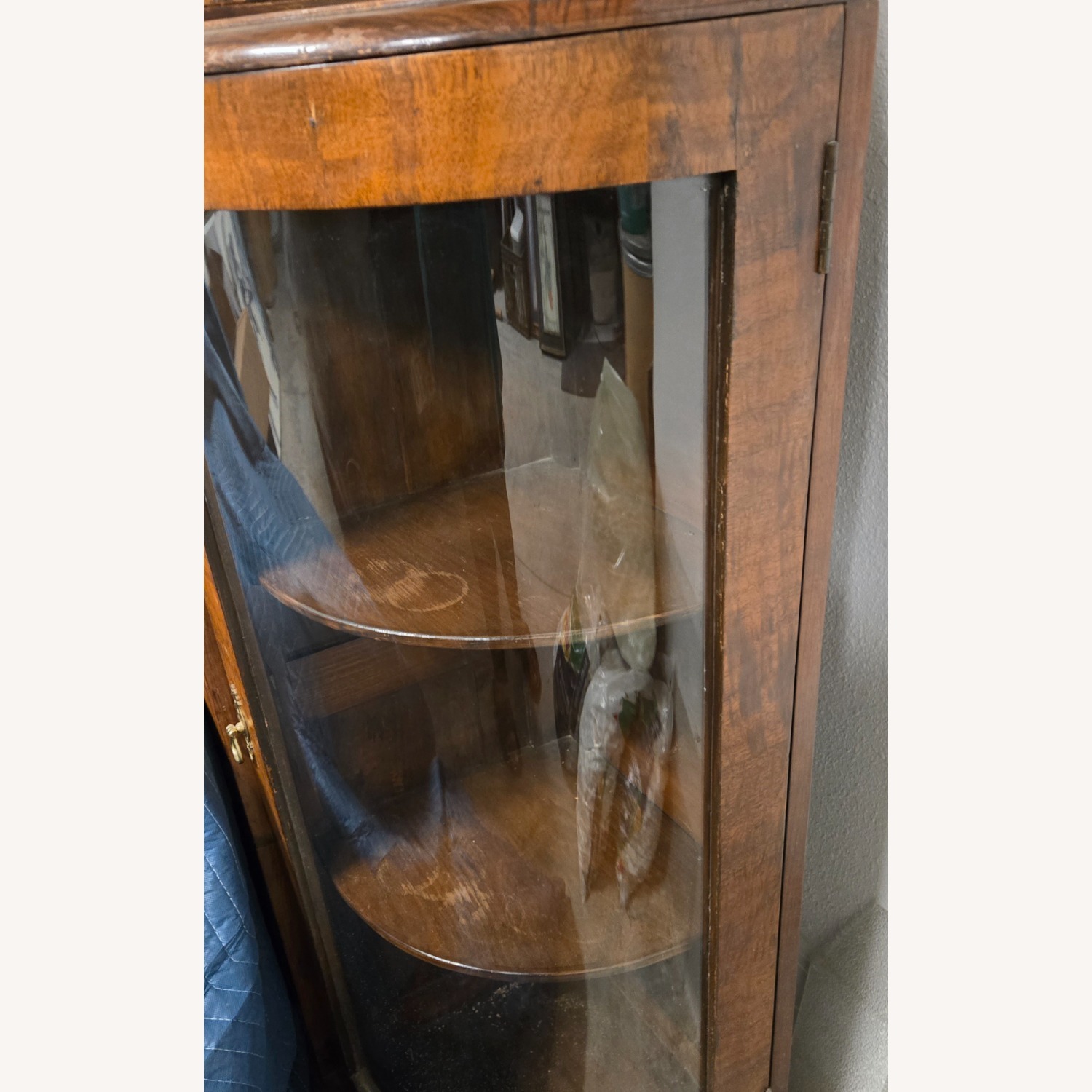  Burl Walnut Cocktail Martini Bar/Curio 1920s - image-4