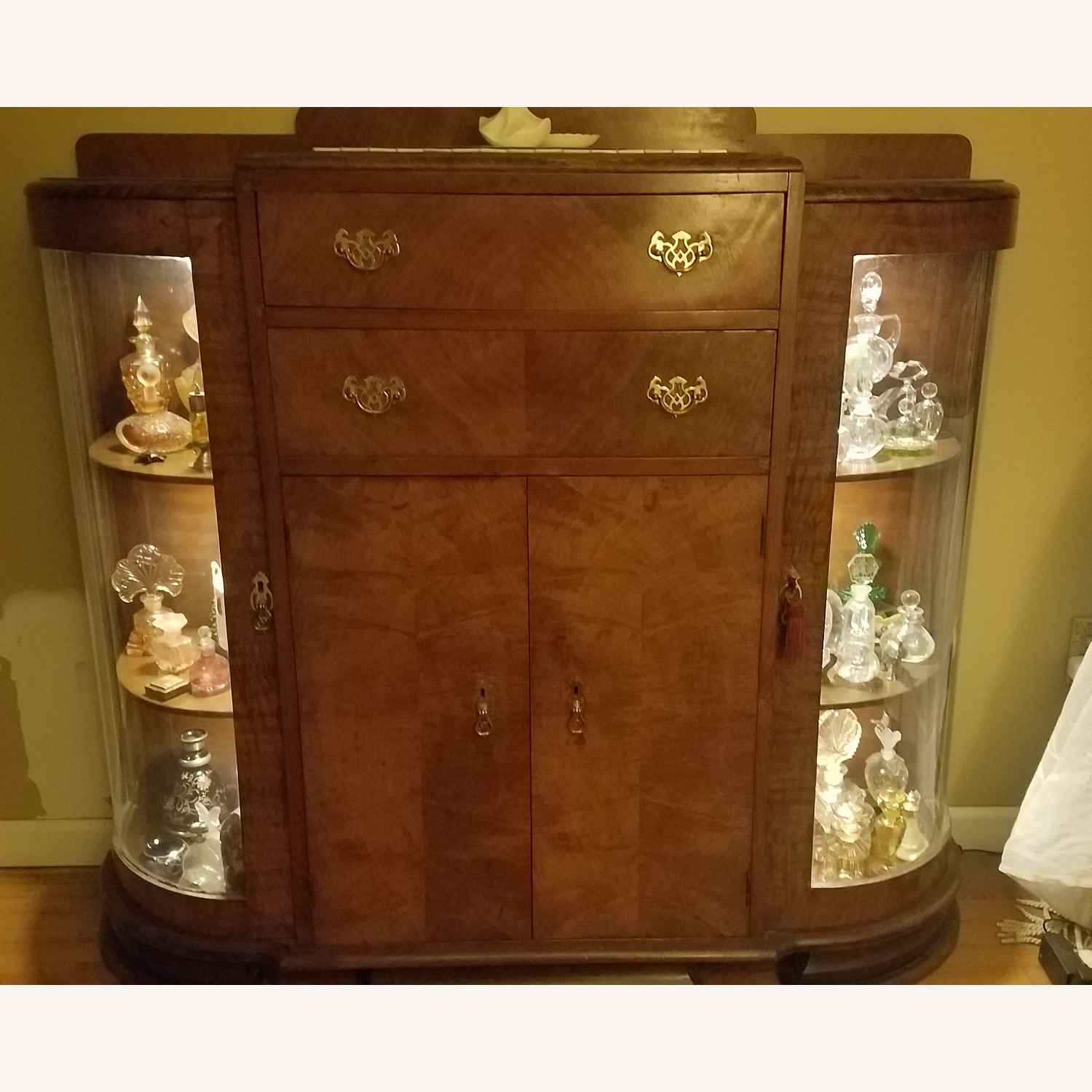  Burl Walnut Cocktail Martini Bar/Curio 1920s - image-1