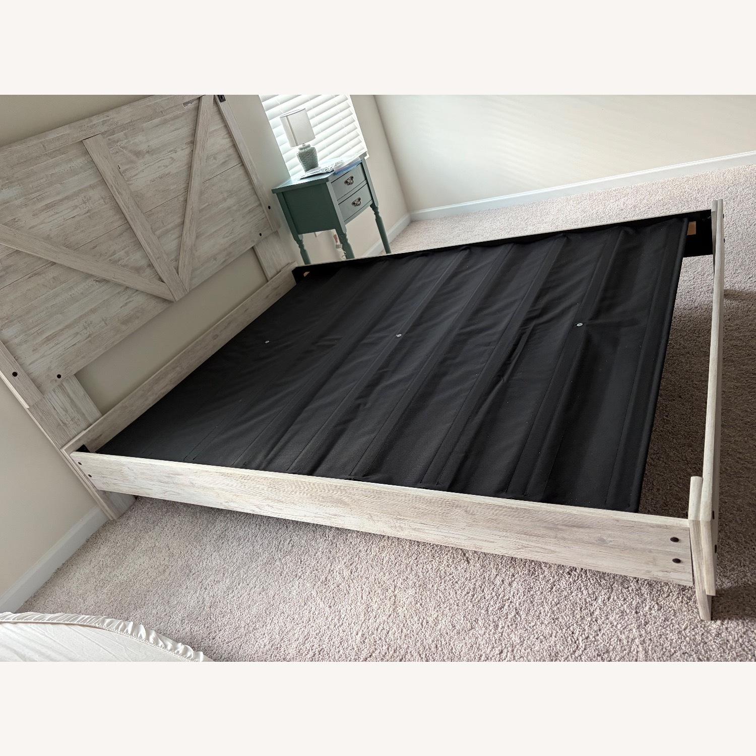 Ashley Furniture Shawburn Queen Platform Bed - image-3