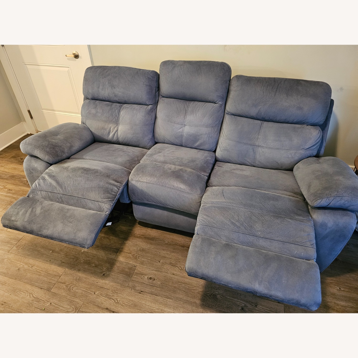 Rooms To Go Corinne Blue 3+ Seater Sofa - image-2